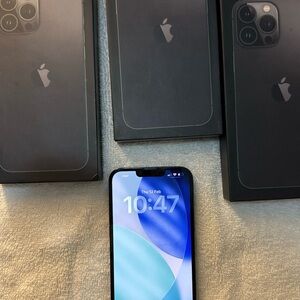 Apple  iPhone 13 pro max brand-new